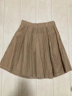 ferouxベージュ　プリーツスカート　裏地あり