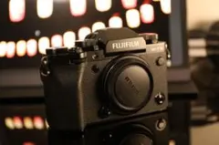 「良品」FUJIFILM X-T5 本体 ミラーレス一眼のサムネイル