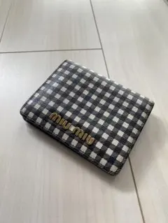 miumiu ギンガムチェック 二つ折り財布のサムネイル