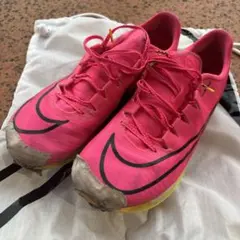 Nike ピンク スパイクシューズ