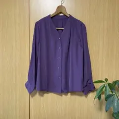IKKALOUNGE パープル長袖ブラウス　パールボタンのサムネイル