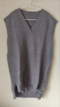 グレー Vネック ニットベスト Lサイズ