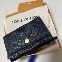 Louis Vuitton ブラック レザー キーケース