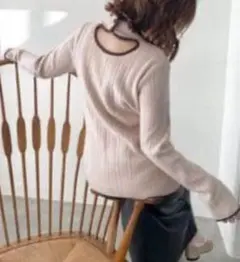 ヌナ バックオープンニット