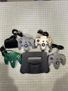 NINTENDO64 本体とコントローラー4つセット