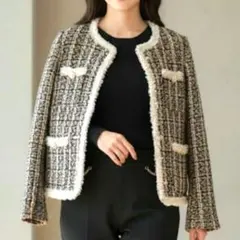 ツイード ノーカラージャケット フリンジ きれいめ 金ボタン 高見え 上品 通勤