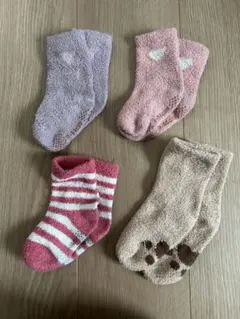 ベビー靴下　モコモコ靴下　4足セット　9㎝〜14㎝