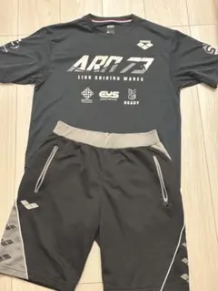 アリーナ、arena、ジャージ
