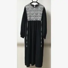 ハンドメイド ワンピース リバティ　ストロベリーシーフ タナローン　生地