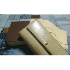 【お値下げ中】ルイヴィトン ヴェルニ 長財布