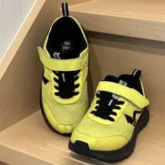 防水シューズ　スニーカー　19cmのサムネイル
