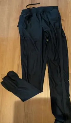 アンダーアーマー　トレーニングパンツ　ブラック