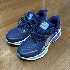 Nike Vomero 18 ネイビー