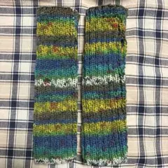 オパール毛糸で編んだハンドウォーマー