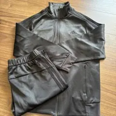 adidas ブラックジャージ上下セット