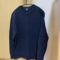 ユニクロセーター　黒に近い紺色