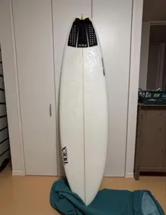 未使用ショートボード 5'10\"フィン、リーシュ付き 2026年最新】Yahoo!オークション - 5.10フィート(ショートボード