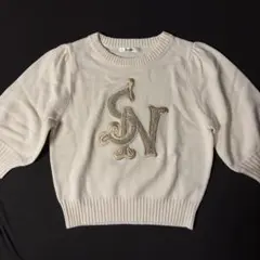 SNIDEL 半袖 ニット ロゴ刺繍 ホワイトのサムネイル