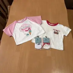 新品　サンリオ　ハローキティ　Tシャツ２枚ソックスセット　90