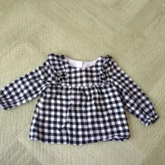 黒と白のチェック柄シャツ