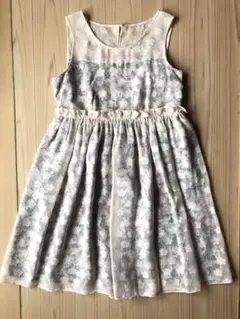 《新品未使用》YAMADAYA MAITRESSE(メトリーゼ）花柄ワンピース