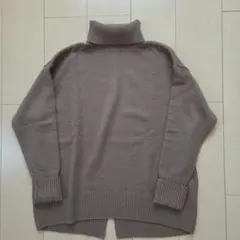 アルファキュービック　ブラウンタートルネック セーター☆
