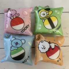 BT21 キャラクター クッション型キーホルダーセット　くら寿司