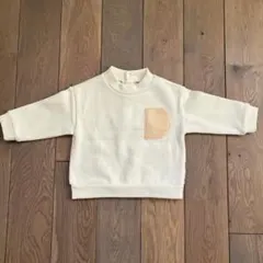 アイボリー　トレーナー