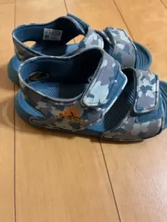 adidas サンダル 迷彩柄 ⭐︎19cmのサムネイル