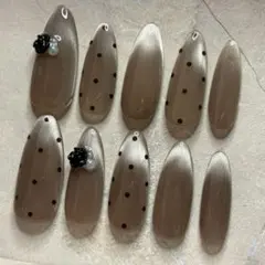 ネイルチップ ドット マグネット ブラウンカラー バラ ハンドメイド品