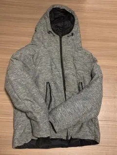 グレー フード付き ダウンジャケット