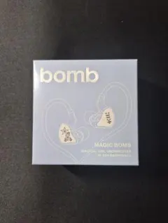 新品未開封】 ILLIT アイリットbomb Merch イヤモニ イヤホン - メルカリ