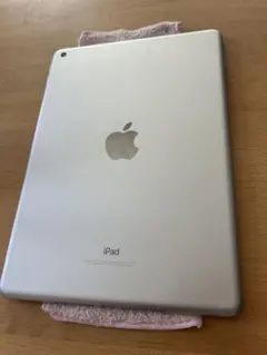 Apple iPad 第8世代wi-fiモデル 128GB シルバー - メルカリ