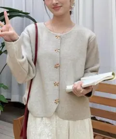 【新品】 ニット カーディガン ホワイト 長袖 ボタン付 オフィス 秋 冬