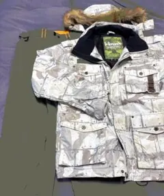 スキー・スノーボード ウエア上下セット M-L