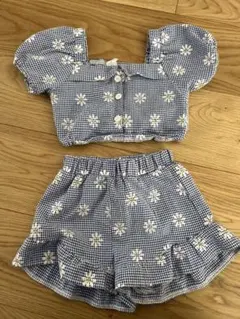 花柄刺繍付きクロップトップとショートパンツセット　90cm