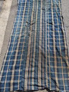 襤褸古布格子縦柄です。