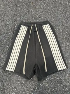 fear of god 8th essentialsのサムネイル