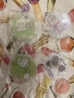ちいかわ　きゃらシャカチャームグミ　アクリルキーホルダー　４点セット