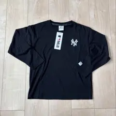 新品ヤンキース野球ロンT 150cm黒 カットソー　長袖シャツ　メジャーリーグ