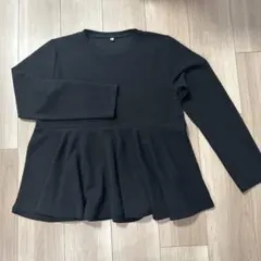 コカ　coca エンボス長袖裾フレアトップス　ブラックＬサイズ