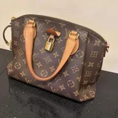 Louis Vuitton Rivoli PM モノグラム・ブラウン