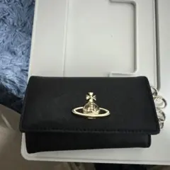 ブラックキーケース ゴールド装飾付き