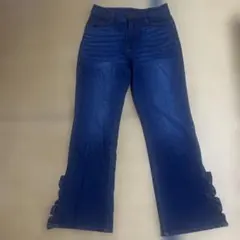 Item thumbnail for item b536f1ad-2df8-4e74-b592-ae6bc9fd486e