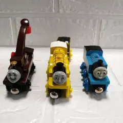 木製レール きかんしゃトーマス ハーヴィー モリー 磁石 連結