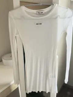 Miu Miu ホワイト 長袖 Tシャツのサムネイル
