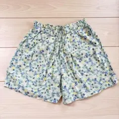 美品　未使用品　ユニクロ　UNIQLO 花柄ショートパンツ 130サイズ