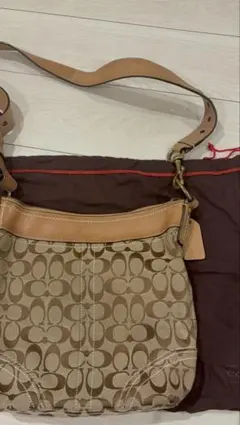 COACH ベージュ ショルダーバッグ 保存袋付き