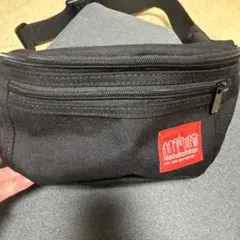 Manhattan Portage ブラックボディバッグ