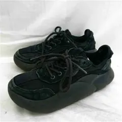 ＆UGG　アグ　ダークグレー スエード 厚底スニーカー